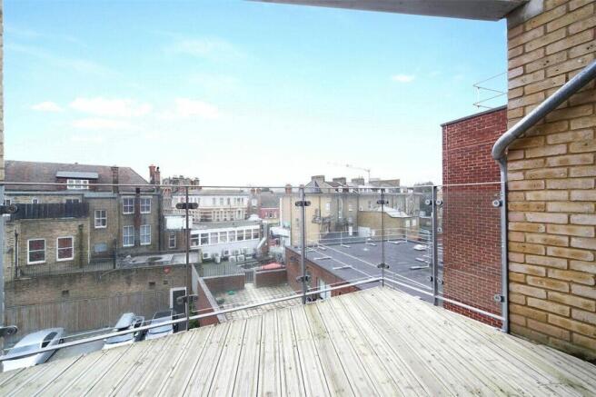 03-balcony