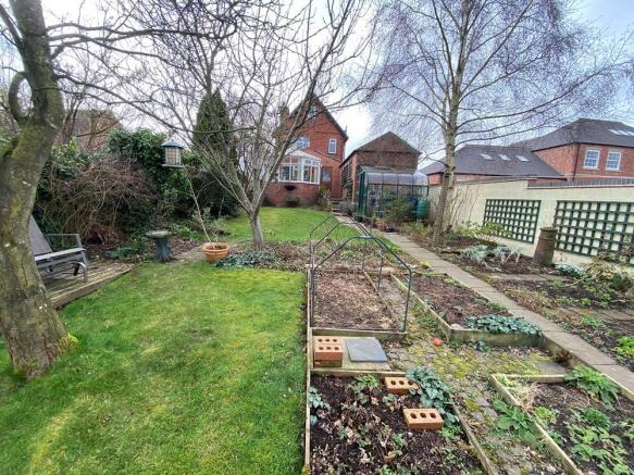 rear garden.JPG