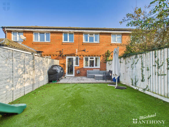 CAM03218G0-PR0831-STILL012