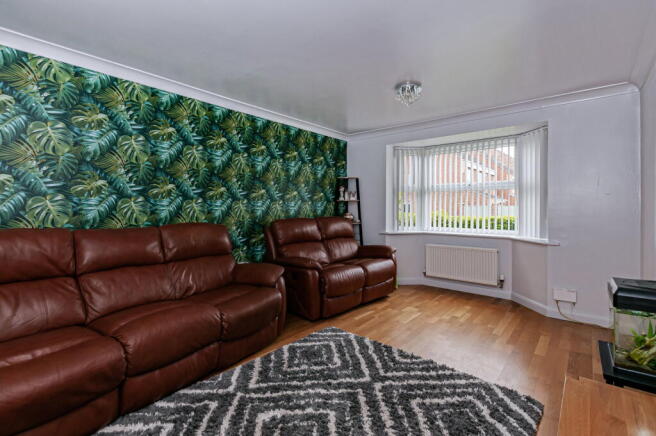 4 bed Detached for sale Image 6