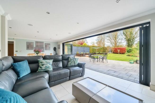Kitchen/ Dining/ Family Room