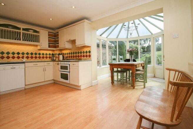 Kitchen/Conservatory