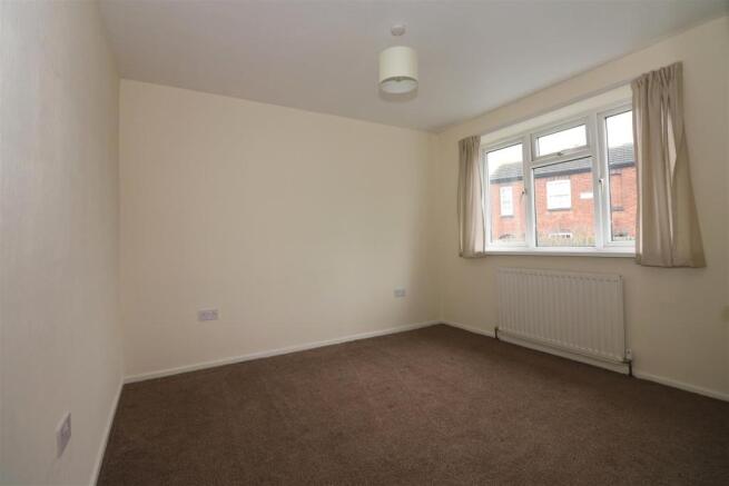 Bedroom 2.JPG