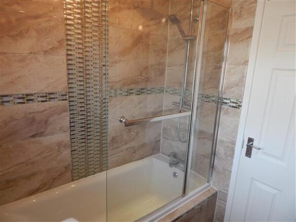 Bathroom - pic 2