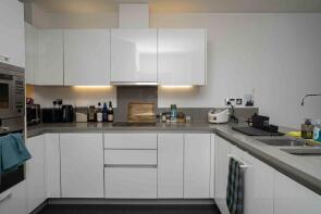 Flat 87, Belgravia House Dickens Yard, Longfield Avenue, Ealing W5 2BF