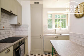 15, Trevose House, Orsett Street, London SE11 5PN