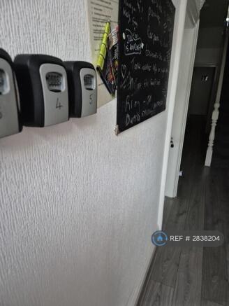 1 bed Flat Share to rent Image 7