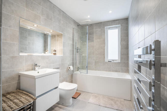 2 bed Penthouse for sale Image 9