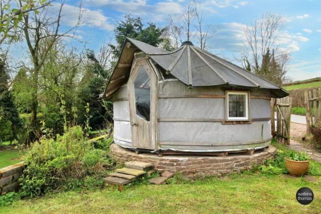 round house