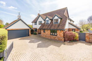 3 Curlew House, The Gables, Chelmsford CM3 6LN