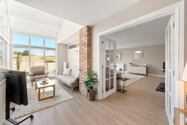 4 bed Detached for sale Image 10
