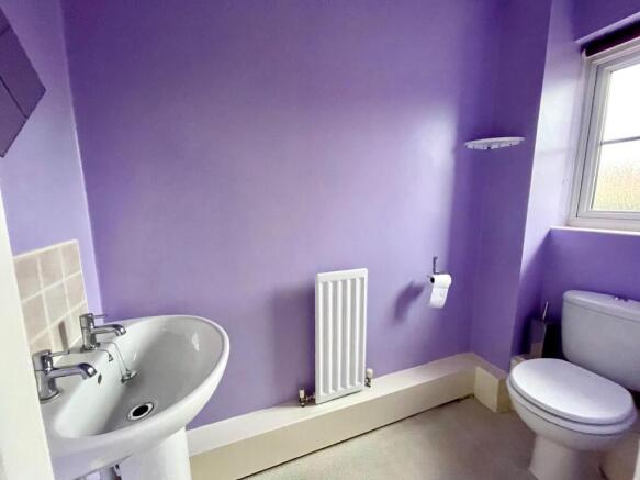 Cloakroom/wc