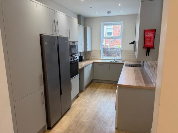 4 bed Terraced for sale Image 4