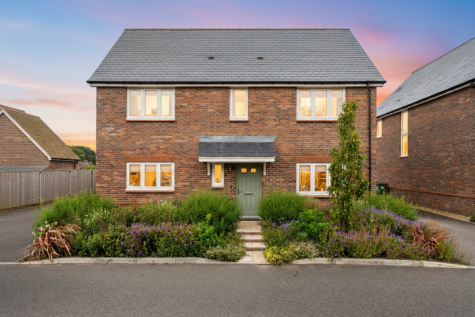 Chestnut Drive, Thakeham, Pulborough