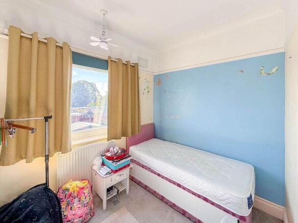 4 bed Detached for sale Image 10
