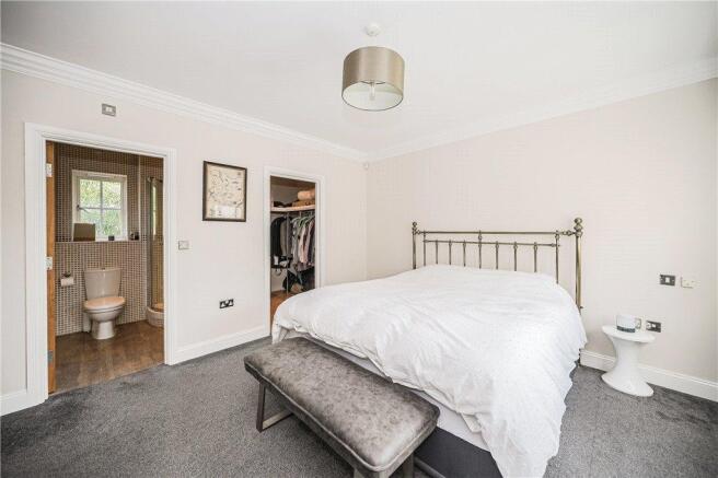 Bedroom W/En-Suite