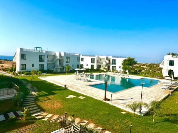 Luxury 1 Bed Penthouse Apartment with High-End Upgrades and Amenities Image 9999