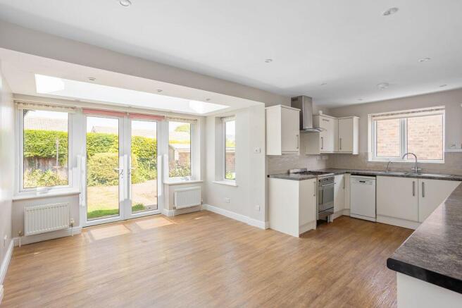 2 bed Detached Bungalow for sale Image 4