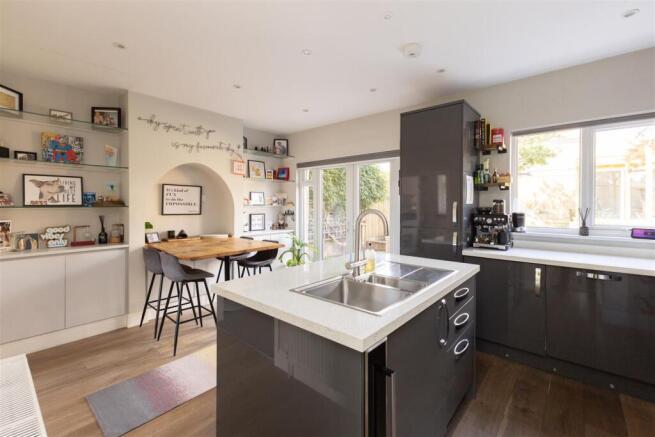 Kitchen diner
