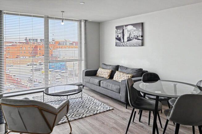 JQ Rise - Lounge