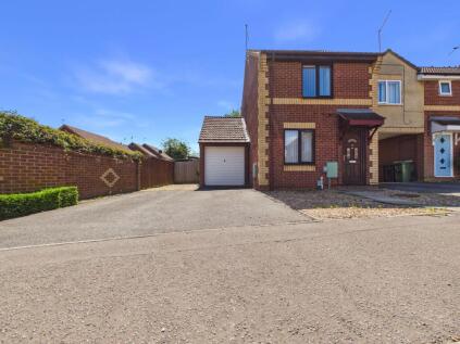 Farriers Court, Orton Longueville, PE2