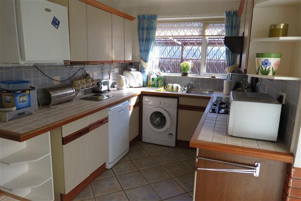 Breakfast Kitchen: