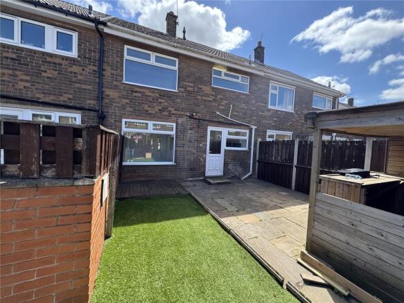 3 bed Terraced to rent Image 11