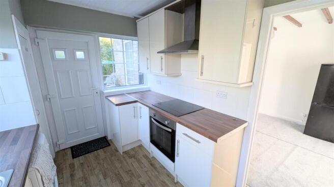 3 bed Detached to rent Image 10