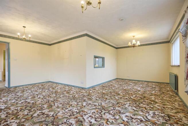 Birds Nest, Hill Road 3.jpg