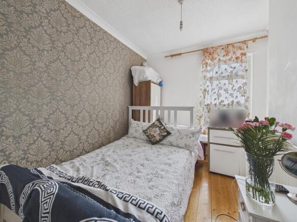 2 bed Terraced for sale Image 10