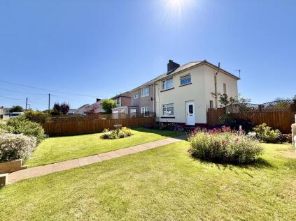 Tyla Coch, Pontyclun, CF72