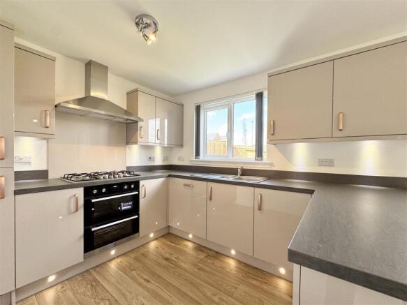 Kitchen/Dining