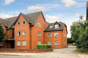Flat 3, 44 Regents Court, Shakespeare Road, Bedford MK40 2ED