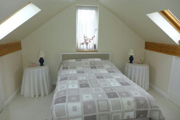 Bedroom 1 (first flo