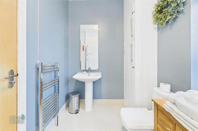 3 bed Terraced for sale Image 12