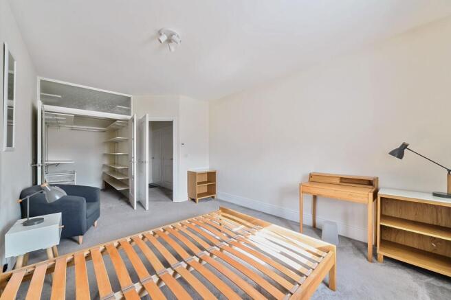 2 bed Apartment for sale Image 5