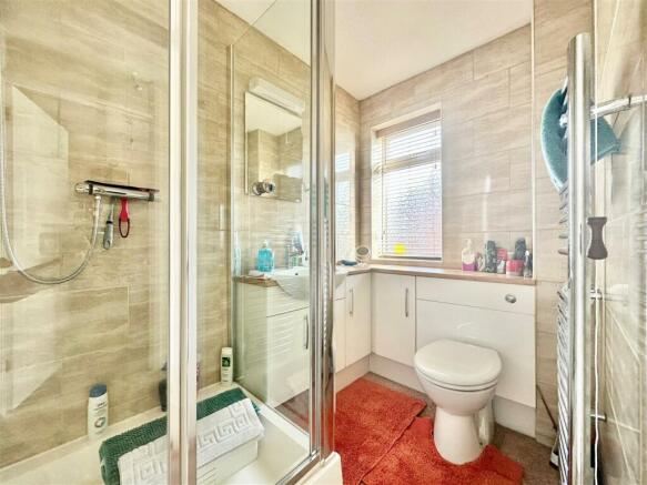 Showerroom.jpg