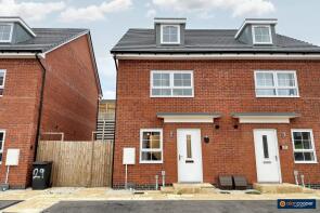 28, Edinburgh Road, Nuneaton CV10 9HE