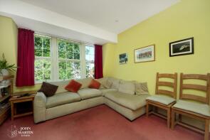 15, Kenmure Mansions, Pitshanger Lane, London W5 1RJ