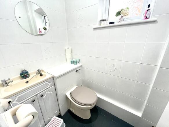 Photo 10