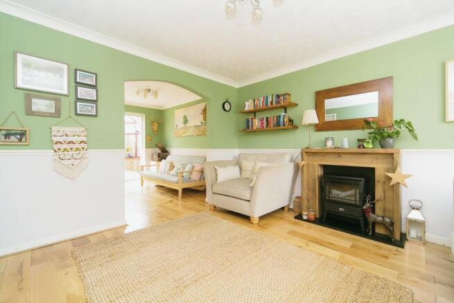 Lounge/Dining Room