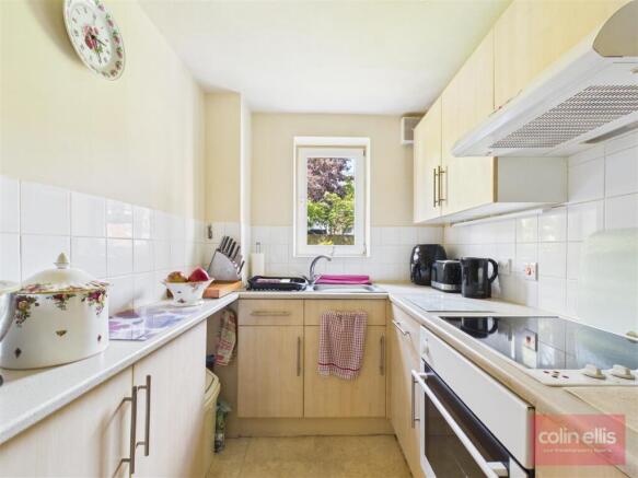 1 bed Ground Flat for sale Image 5