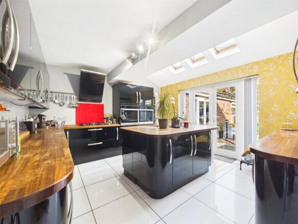 Campden Road, Tuffley, Gloucester, Gloucestershire, GL4 photo 4