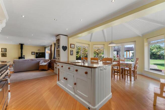 Dining Kitchen