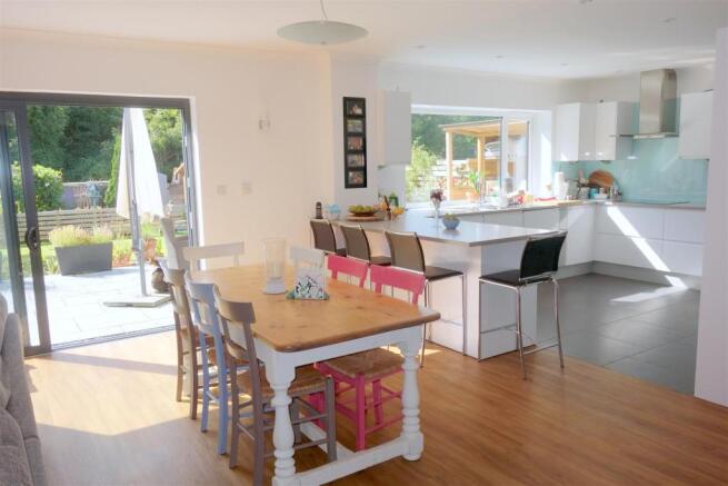open plan kitchen.JPG