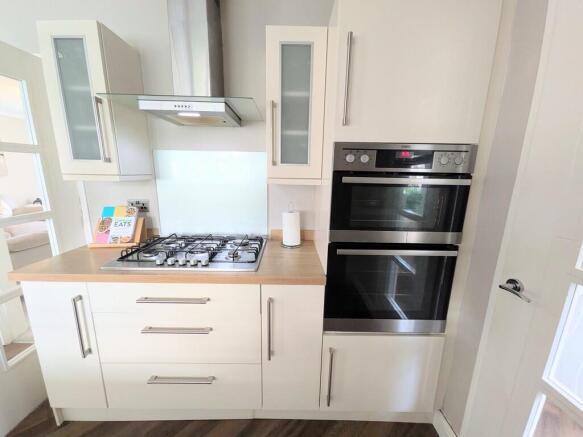 3 bed Detached for sale Image 8