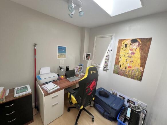 Photo 8