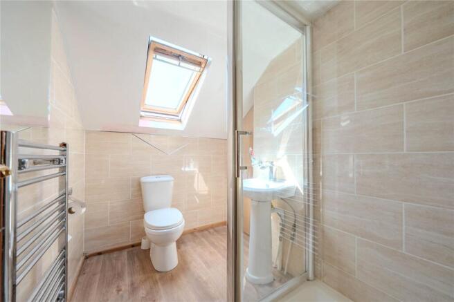 6 bed Semi-Detached for sale Image 10
