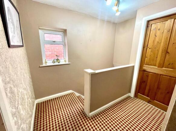 3 bed Semi-Detached for sale Image 7