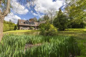 Mornington House, Pipers End, Virginia Water GU25 4AW